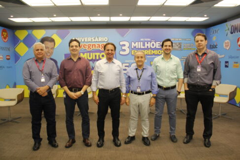 Diretoria do Grupo Savegnago anunciou a nova campanha de aniversário da Supermercados Diretoria do Grupo Savegnago anunciou a nova campanha de aniversário da Supermercados