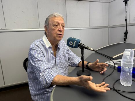 Douglas Franklin O ex-jogador Douglas Franklin concedeu entrevista ao vivo ontem na Rádio O Diário Independente, no Programa Esportes em Debate