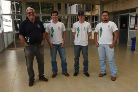 TIN_0158 Os alunos do Instituto Federal de São Paulo – Campus Barretos – participaram recentemente da primeira etapa da 14ª Olímpiada Brasileira de Agropecuária – OBAP, que recebeu mais de 2.900 inscrições em todo o país e apenas 40 foram selecionados.