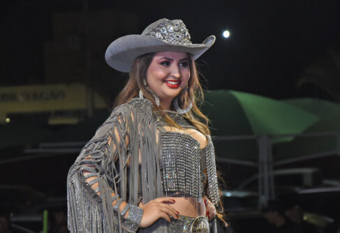 TIN_7814 Rainha e Princesa da Festa do Peão são eleitas nos 70 anos do evento