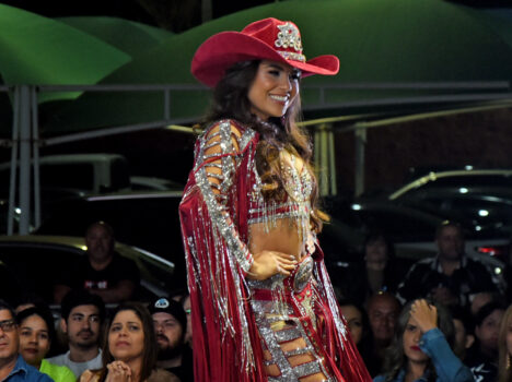 TIN_7821 Rainha e Princesa da Festa do Peão são eleitas nos 70 anos do evento