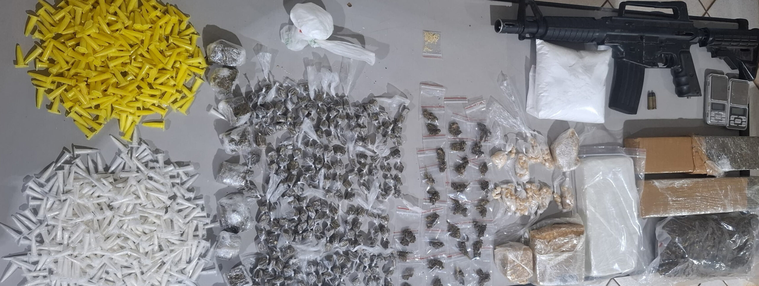 Polícia Militar apreende 6,4kg de entorpecentes em Guaíra