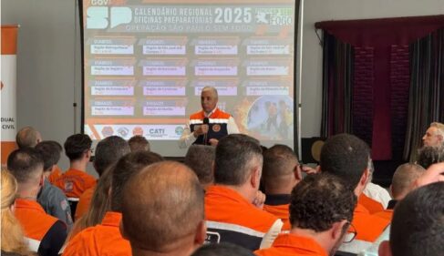 CAPACITADOS: Equipes foram capacitadas para trabalho integrado Número de queimadas no mês de junho no estado é o menor desde 1998