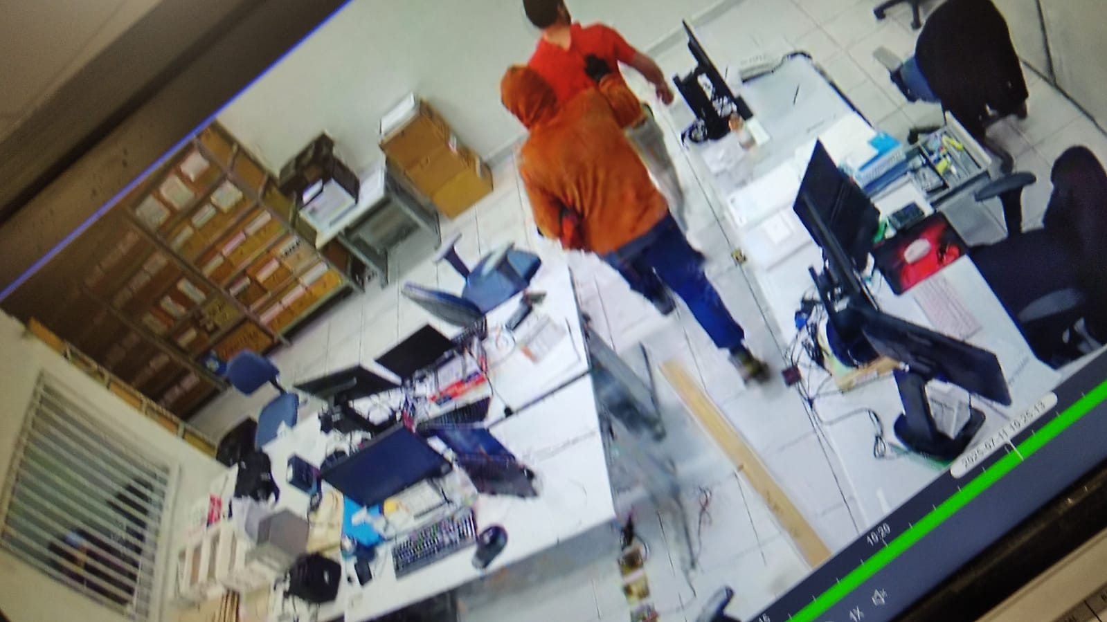 Assaltantes invadem agência da Caixa e roubam R$ 1 milhão