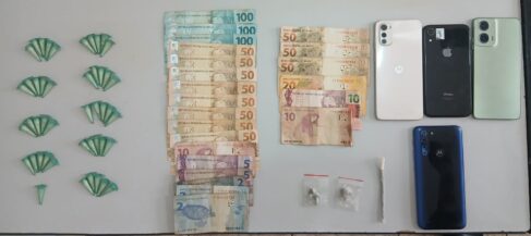 PM aborda suspeitos e apreende drogas em Guaíra (Foto: O Diário de Barretos) PM aborda suspeitos e apreende drogas em Guaíra (Foto: O Diário de Barretos)