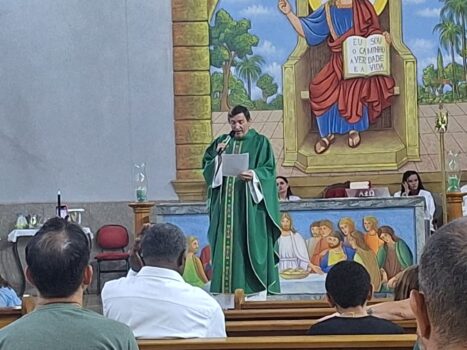 WhatsApp Image 2025-07-14 at 12.41.21 A Paróquia Santo Antônio de Pádua do Christiano Carvalho, através do seu pároco o padre Deonísio Helko, informou que está programado para o próximo dia 25, às 19h, a realização da tradicional procissão de São Cristóvão.