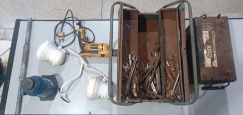 Polícia prende três por furto em barracão de oficina (Foto: O Diário de Barretos) Polícia prende três por furto em barracão de oficina (Foto: O Diário de Barretos)