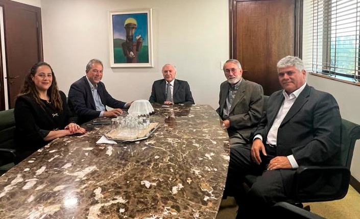 Autoridades de Barretos participam de reunião com ex-presidente Temer