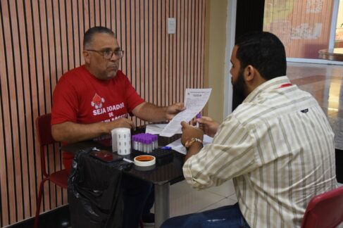 CADASTRO: Silvio integra equipe do HA que busca por novos doadores de medula Cadastro para doação de medula óssea mobiliza voluntários e segue disponível