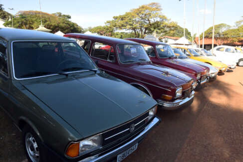 antigomobilismo CARROS ANTIGOS