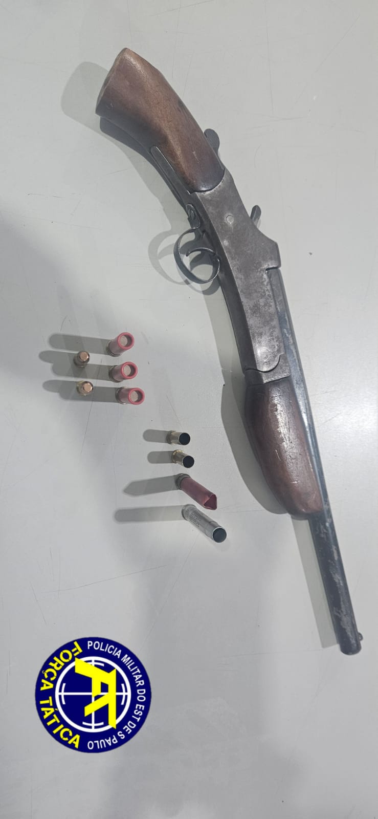 Polícia Militar detém homem por posse ilegal de arma de fogo