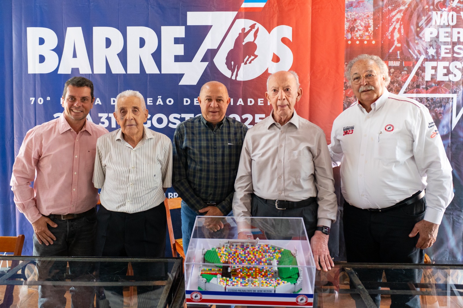 Associação Os Independentes comemora 70 anos e faz homenagens