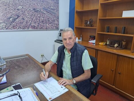 galbas A Secretaria de Trânsito e Mobilidade Urbana informou que a partir de segunda, dia 4 de agosto, entrará em funcionamento os dois novos conjuntos semafóricos instalados na Avenida Professor Roberto Frade Monte, com os cruzamentos com a Rua 32 (Jardim Ramos) e com a Avenida Brigadeiro Eduardo Gomes (bairro Marchi).