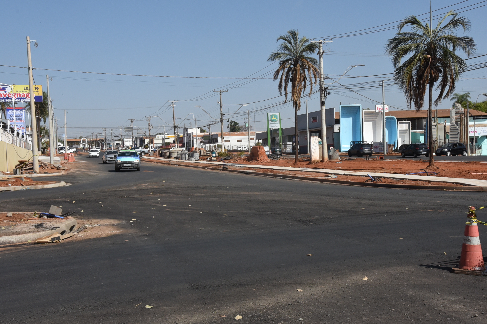 Avenida Necker Camargos terá trânsito liberado no próximo mês, afirma prefeito