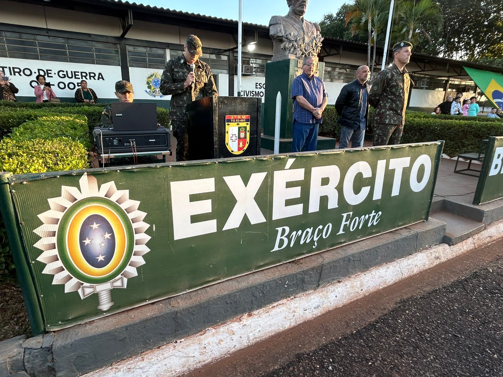 Tiro de Guerra realiza formatura e promove 25 atiradores