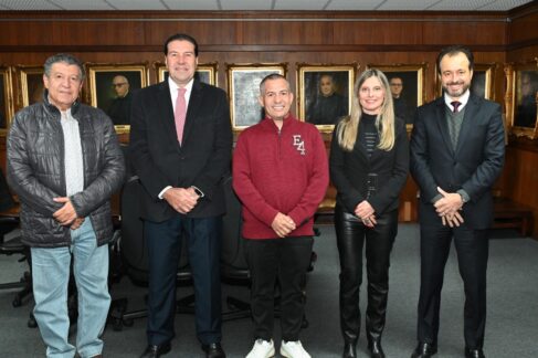 Barretenses Hussein e Luciano com desembargador Silmar, Rogério Cury e Fernanda Colombini Barretenses Hussein e Luciano com desembargador Silmar, Rogério Cury e Fernanda Colombini