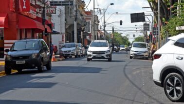Veículo está equipado com câmeras numa parceria da prefeitura e ACIB