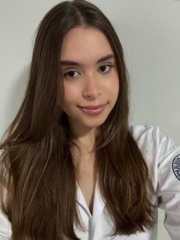 Gabriele Guimarães Patrocínio Francisquete, estudante do 3° período do curso de medicina da FACISB, orientada pelo prof. Eduardo Marcelo Cândido Uso indiscriminado de Omeprazol