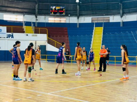 IMG-20250809-WA0433 Com armadora contundida, APAB sofre primeira derrota no Paulista Sub-13