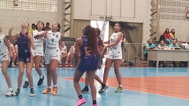 Basquete feminino vence Taubaté pelo Paulista Sub-14 e mantém invencibilidade