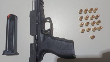 Comerciante é detido em flagrante com pistola durante briga na Região dos Lagos (Foto: O Diário de Barretos)