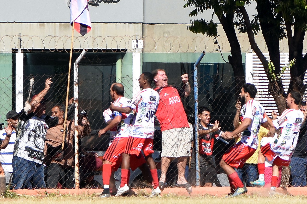 ADPM lidera varzeano com pequena vantagem  