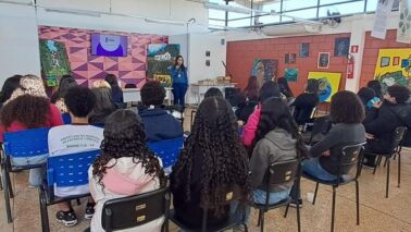 Dentro das atividades do Agosto Lilás, que é o mês dedicado à conscientização e combate à violência contra a mulher, a escrivã da Delegacia de Defesa da Mulher de Barretos, Taciana Nunes