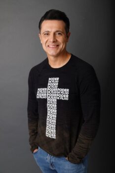 MÚSICA: Marcelo Aguiar sobe ao palco Amanhecer no dia 25 de agosto Marcelo Aguiar une sertanejo e gospel em show especial em Barretos