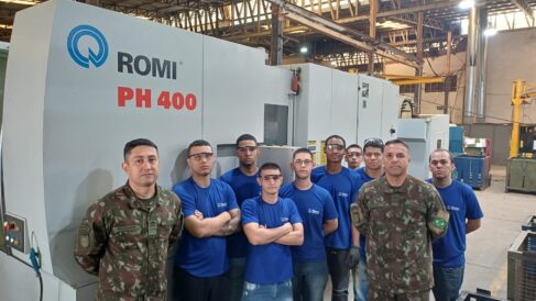 Desde o início do ano, o Tiro de Guerra de Barretos, com o comando do chefe da instrução, subtenente Lester Correa e o sargento Yamashiro estão buscando parcerias com empresas para colocar os jovens atiradores no mercado de trabalho.