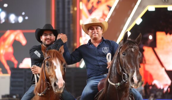 As competições esportivas da 70ª Festa do Peão de Barretos foram abertas na Arena do Parque do Peão com as disputas da prova do Ranch Sorting.