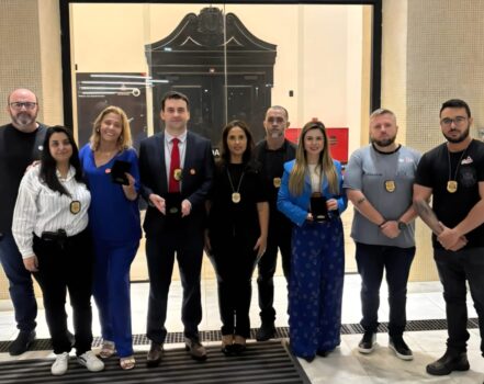 REPRESENTAÇÃO: Equipes das DDMs da Seccional de Barretos na celebração no Palácio dos Bandeirantes Governo cria assistência à mulher em evento comemorativo dos 40 anos da DDM