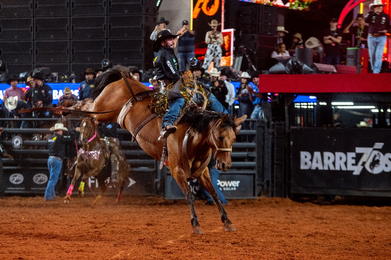 Festa de Barretos define hoje os campeões do Rodeio Internacional