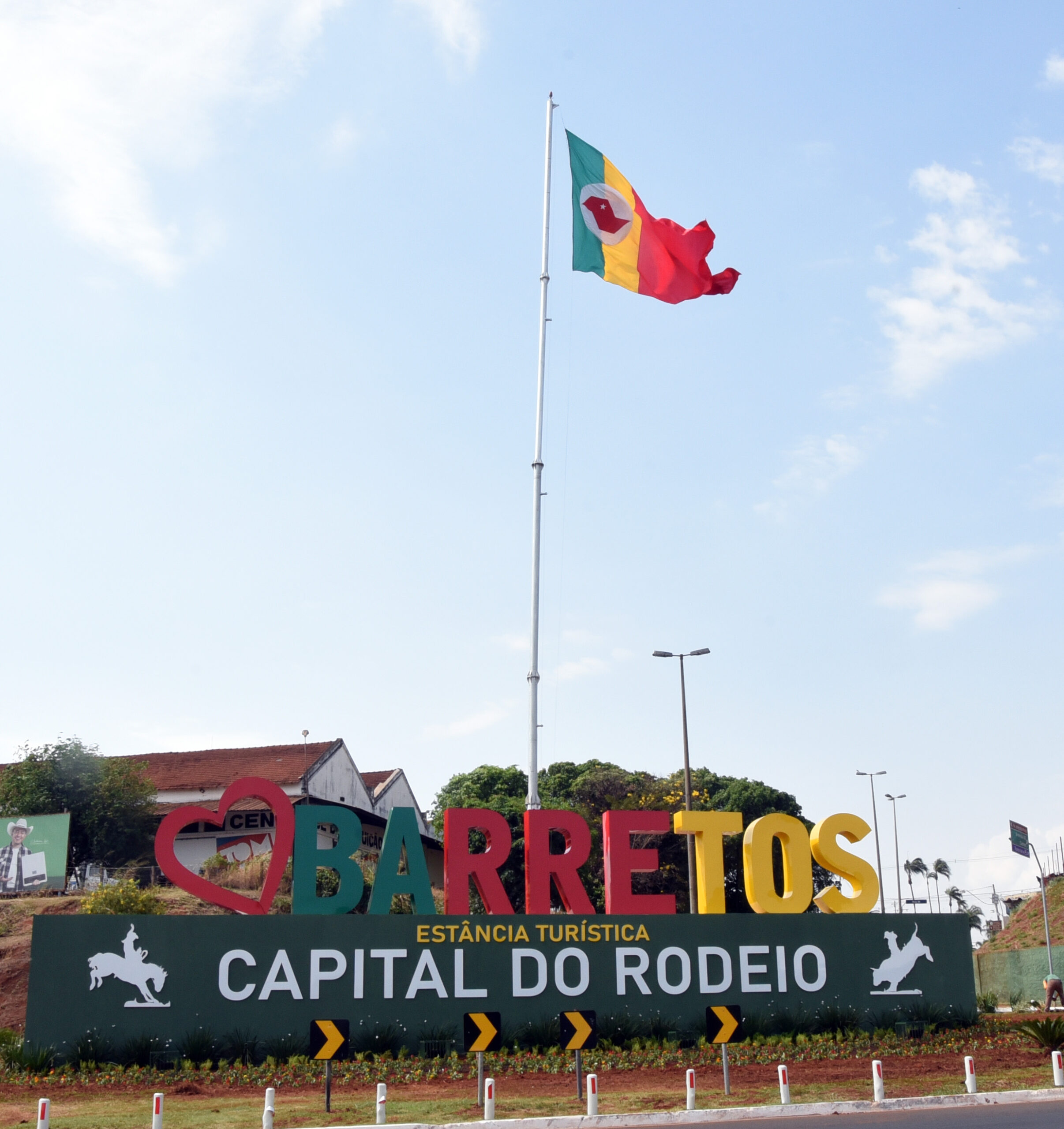 Autoridades destacam aniversário de Barretos