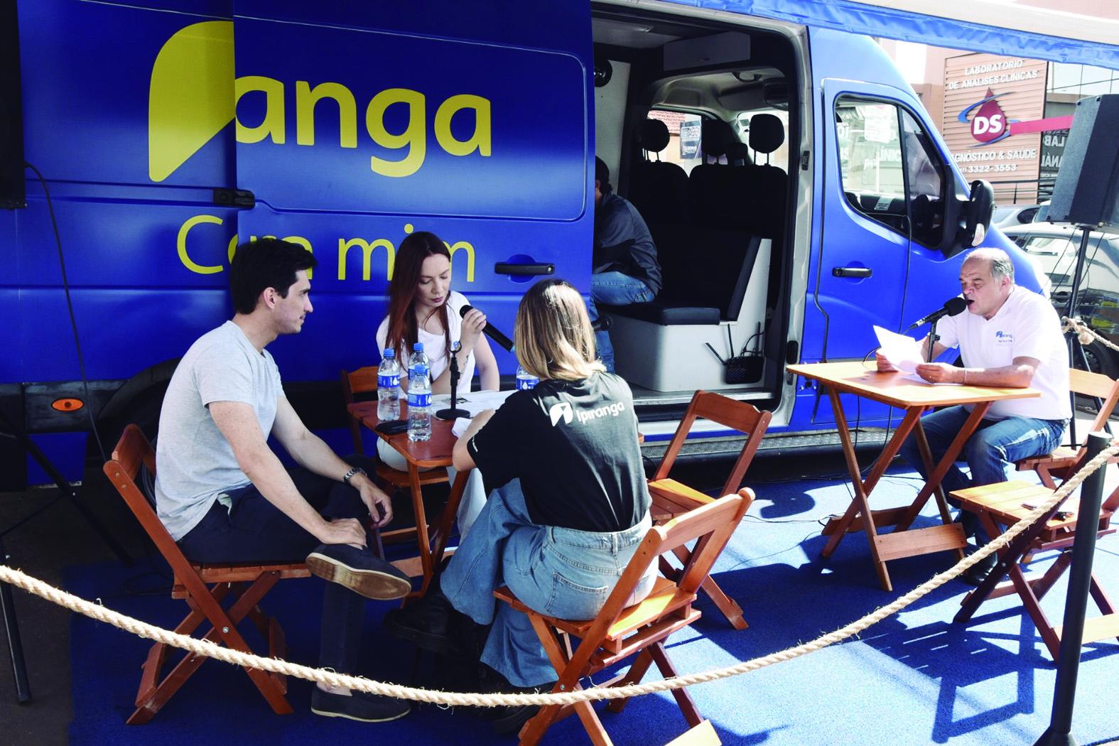Rádio Ipiranga 93,5 leva música, informação e prêmios na cobertura da Festa do Peão
