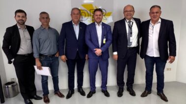 Odair, secretários, deputado Danilo e o presidente do DER, Sergio Codelo (Foto: Divulgação)