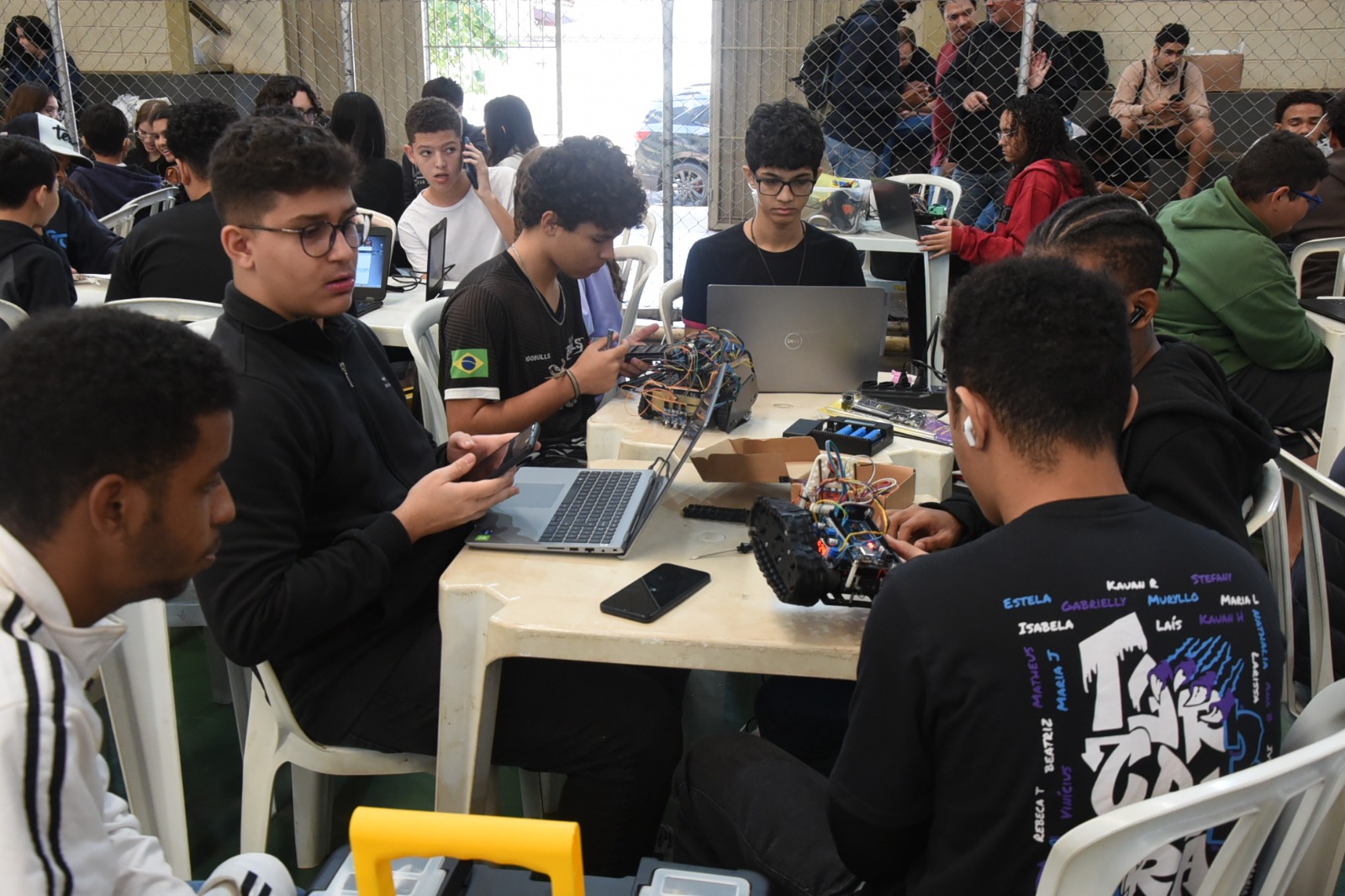 Escolas de Barretos avançam de fase na Olimpíada de Robótica
