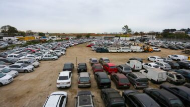 Com ofertas e preços acessíveis entre motos e automóveis em condições de circular pelas ruas estarão no leilão que o Departamento Estadual de Trânsito de São Paulo (Detran-SP)