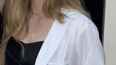 Isadora Amati Bossolani, estudante do 1º período do curso de medicina da FACISB, orientada pela profª Luciana Souza Jorge Emoções fazem mal para quem tem alergia