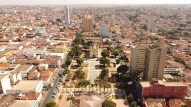 Atividades serão realizadas na praça Francisco Barreto (Foto: Leandro Campos)