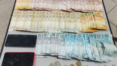 Casal é surpreendido comercializando cocaína (Foto: O Diário de Barretos)