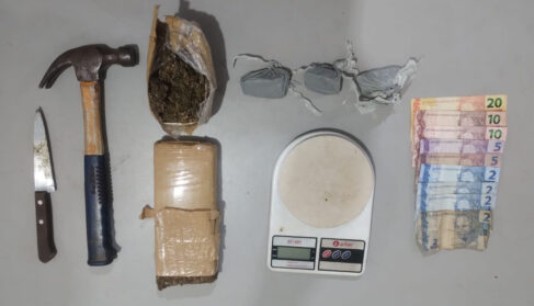 Polícia Militar prende dois por tráfico em Guaíra (Foto: O Diário de Barretos) Polícia Militar prende dois por tráfico em Guaíra (Foto: O Diário de Barretos)
