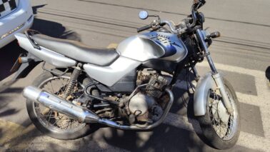 Adolescente é surpreendido com motocicleta furtada (Foto: O Diário de Barretos)