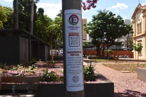 WhatsApp Image 2025-09-05 at 15.54.21 O serviço de Zona Azul no município de Barretos tem uma nova funcionalidade: o parquímetro virtual, que visa oferecer maior praticidade para os usuários do estacionamento rotativo na área central, operado pela empresa Serttel.