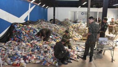 Solidariedade em show resulta em mais de 1 mil cestas entregues