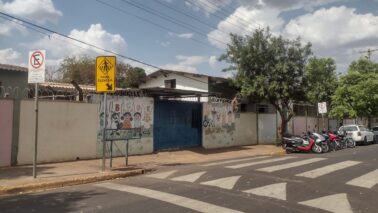 Polícia investiga furto de cabos e fiação elétrica em CEMEI (Foto: O Diário de Barretos)