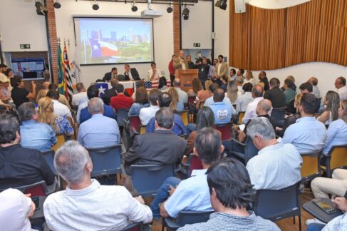 Município apresenta parceria com Câmara Texana de comércio