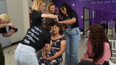 Beleza, dicas e prevenção marcam pré-lançamento do Outubro Rosa