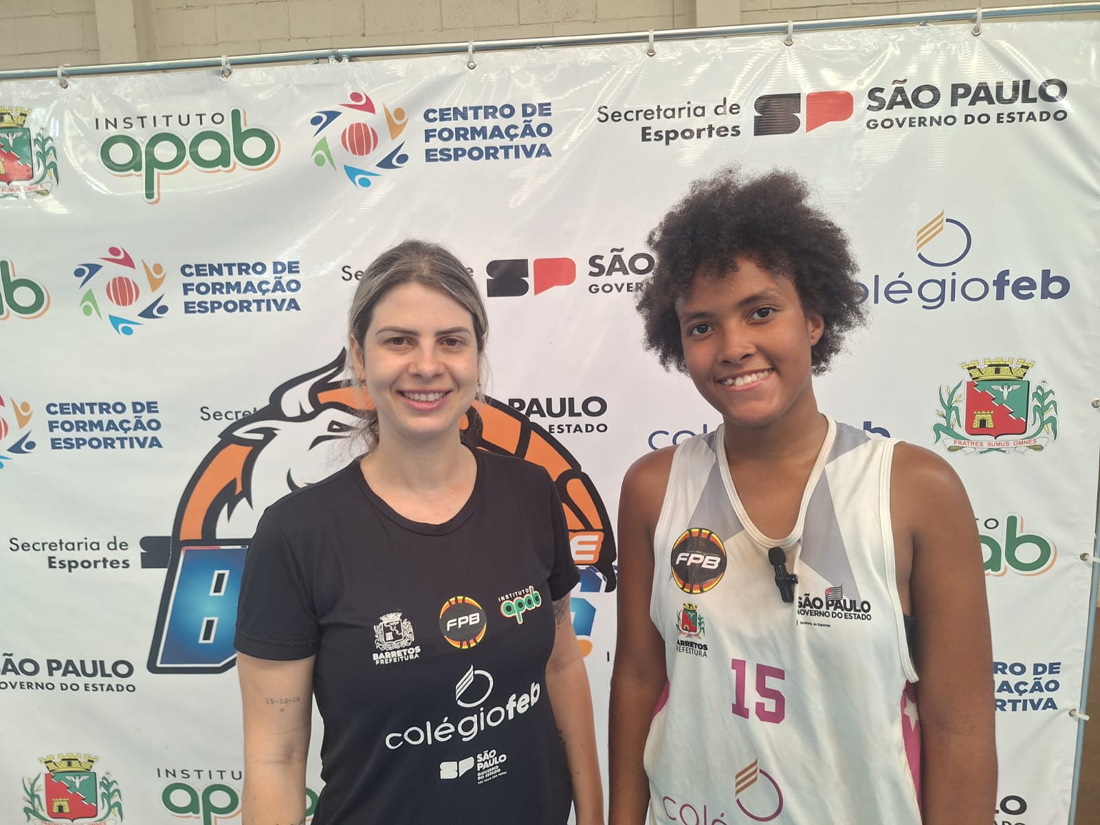 Jogadora Isabela destaca apoio da torcida em jogos no Cemepe