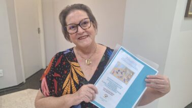Com o objetivo de buscar o apoio dos vereadores, a presidente do Centro de Convivência Dr. Mariano Dias, Cintia Regina Storto Mourello esteve presente na sessão da Câmara Municipal da última segunda-feira (22).