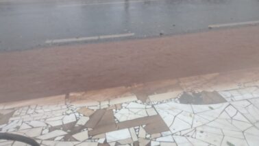 O barretense João César Souza morador na avenida José Domingos Ducatti, entre as avenidas 29 e 31, no bairro Exposição, enviou vídeo para a redação da Rádio O Diário Independente